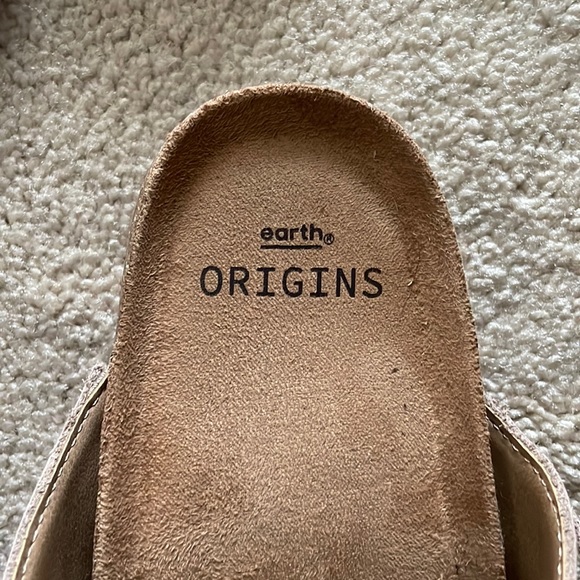 Earth Origins Onida Braid Leather Thong Buckled Sandal Brown/Tan Women’s 7 NWOT - Picture 2 of 3